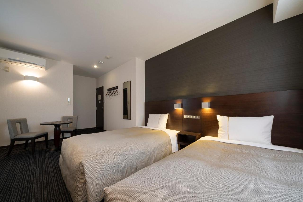 Hotel Aunties Toyota  Zewnętrze zdjęcie